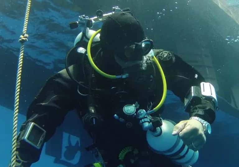 Coral Bay Divers