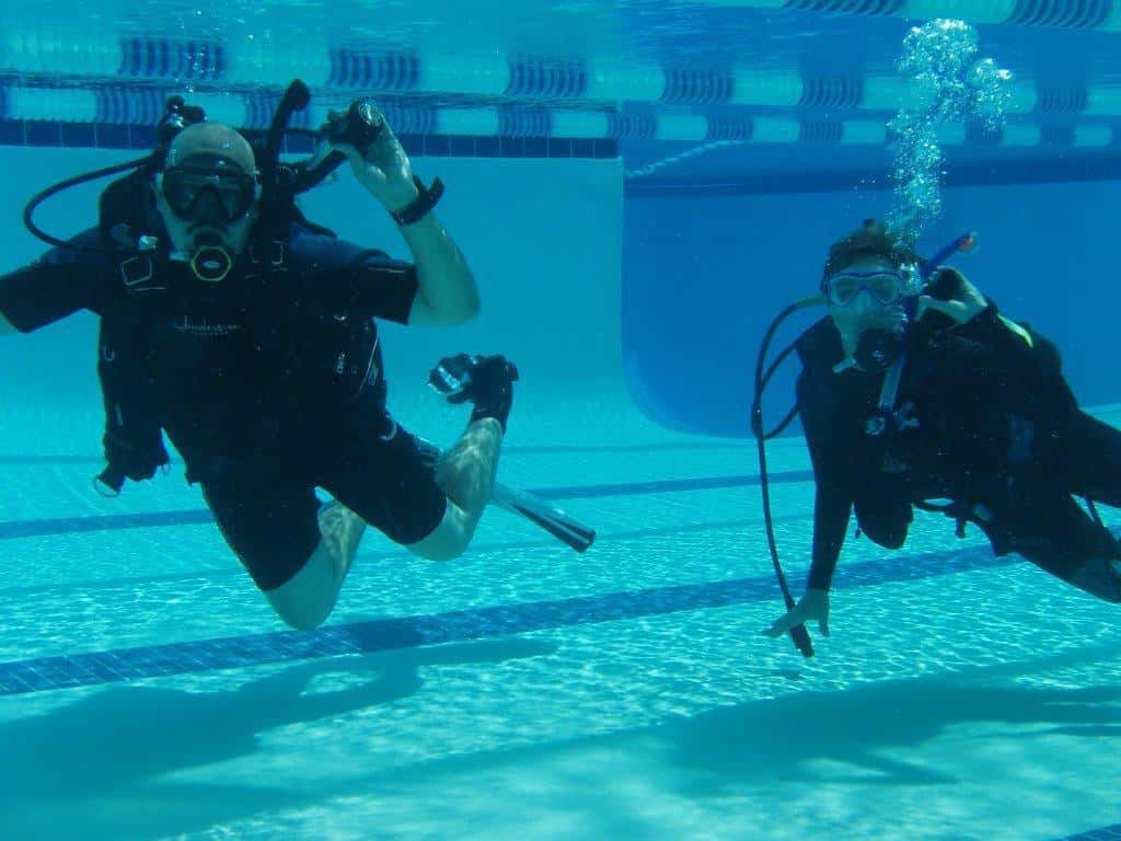 Dean's Dive Center